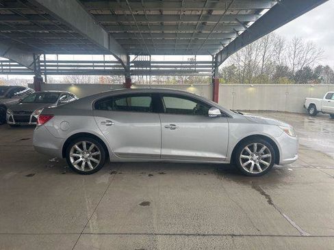 Used 2012 Buick LaCrosse Touring FWD image 6