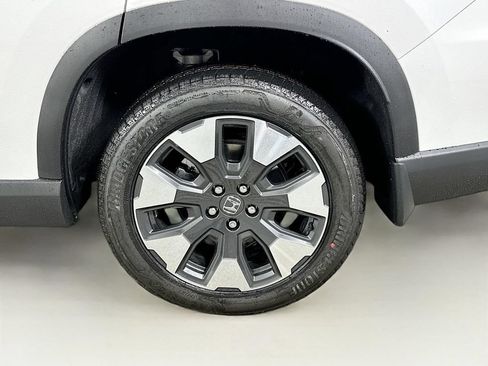 Used 2026 Honda Pilot Elite image 24