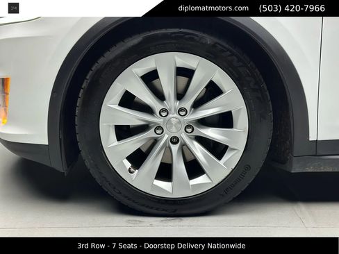 Used 2019 Tesla Model X 100D image 39