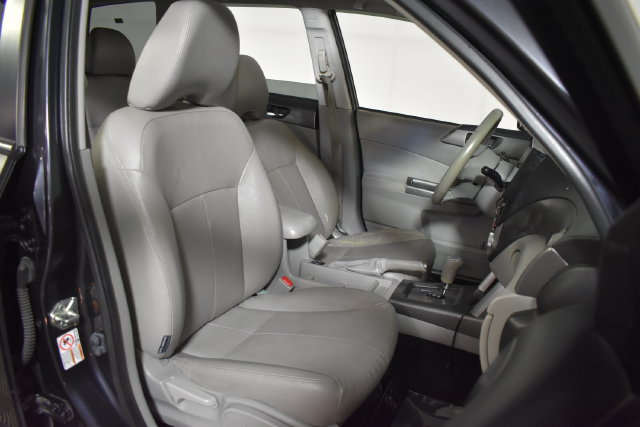 Used 2013 Subaru Forester 2.5XT Touring AWD/4WD image 30