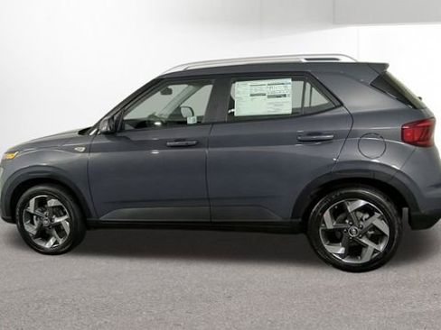 New 2026 Hyundai Venue SEL image 6