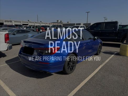 Used 2022 Honda Civic Sport image 4