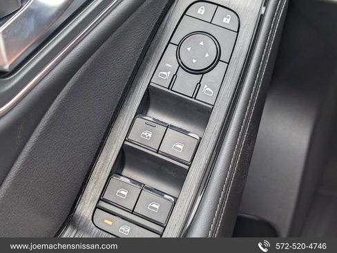 New 2026 Nissan Rogue Platinum AWD/4WD image 19