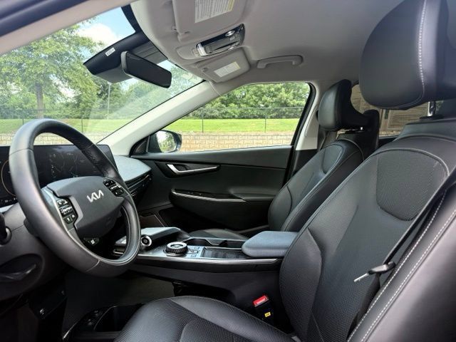 Used 2022 Kia EV6 Wind AWD/4WD image 17