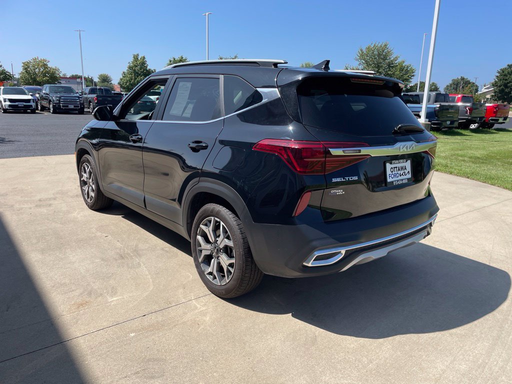Used 2023 Kia Seltos EX AWD/4WD image 7