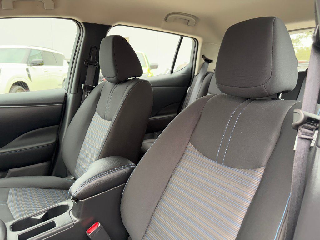 Used 2025 Nissan Leaf S FWD image 10