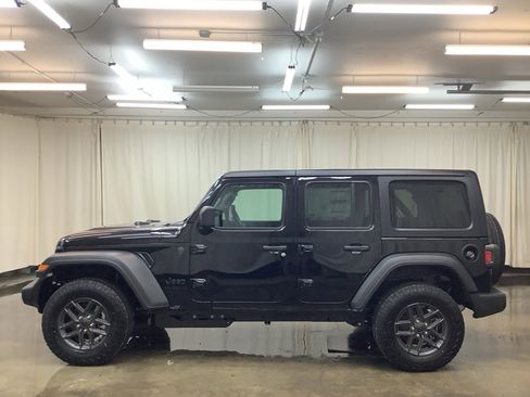 New 2026 Jeep Wrangler Unlimited Sport w/ Convenience Group AWD/4WD image 11