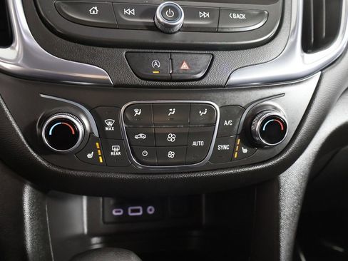 Used 2022 Chevrolet Equinox LT image 48