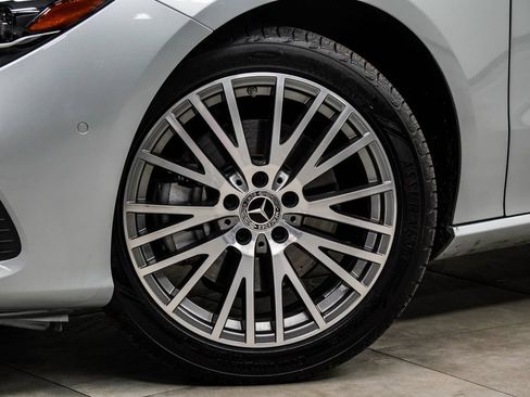 Used 2025 Mercedes-Benz CLA 250 image 3