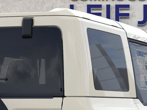 Used 2026 Ford Bronco Outer Banks AWD/4WD image 25