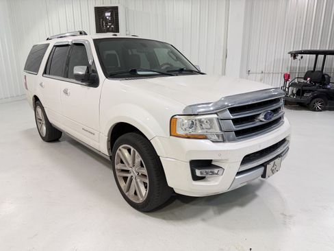 Used 2017 Ford Expedition Platinum RWD image 7