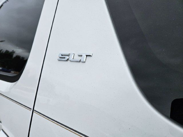 Used 2007 GMC Yukon XL SLT w/ SLT Preferred Equipment Group AWD/4WD image 12