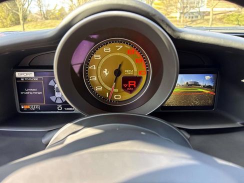 Used 2017 Ferrari 488 Spider image 45