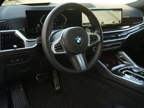 Used 2026 BMW X6 xDrive40i AWD/4WD image 2