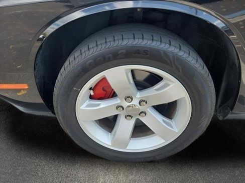 Used 2019 Dodge Challenger SXT AWD/4WD image 29