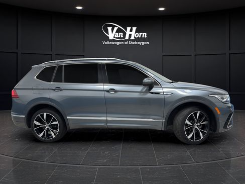 Used 2023 Volkswagen Tiguan SEL R-Line AWD/4WD image 8