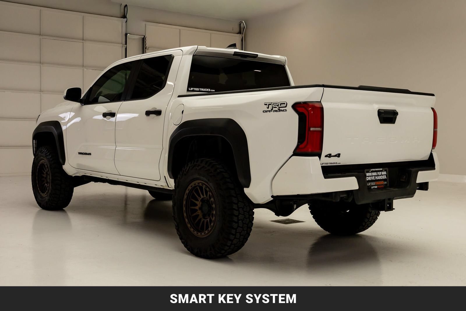 Used 2025 Toyota Tacoma TRD Off-Road AWD/4WD image 6