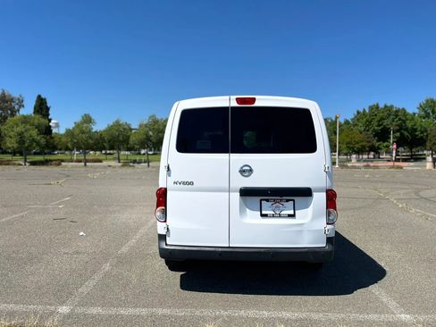 Used 2019 Nissan NV200 S w/ Back Door Glass Package FWD image 6