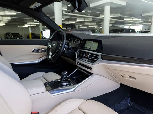 Used 2020 BMW 330i Sedan w/ Convenience Package RWD image 28