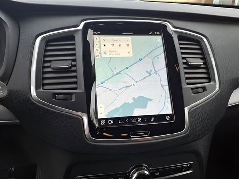 Used 2023 Volvo XC90 B5 Core image 19