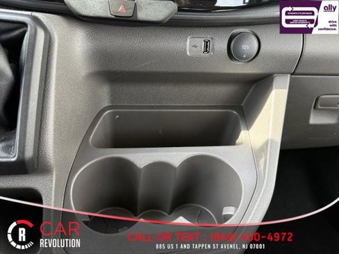 Used 2023 Ford Transit 350 XLT image 30