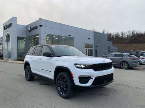 New 2025 Jeep Grand Cherokee Limited image 1