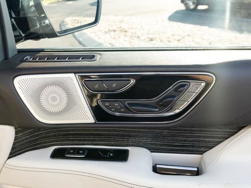 Used 2022 Lincoln Navigator L Black Label AWD/4WD image 65