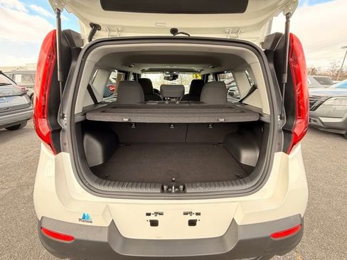 Used 2021 Kia Soul EX image 19