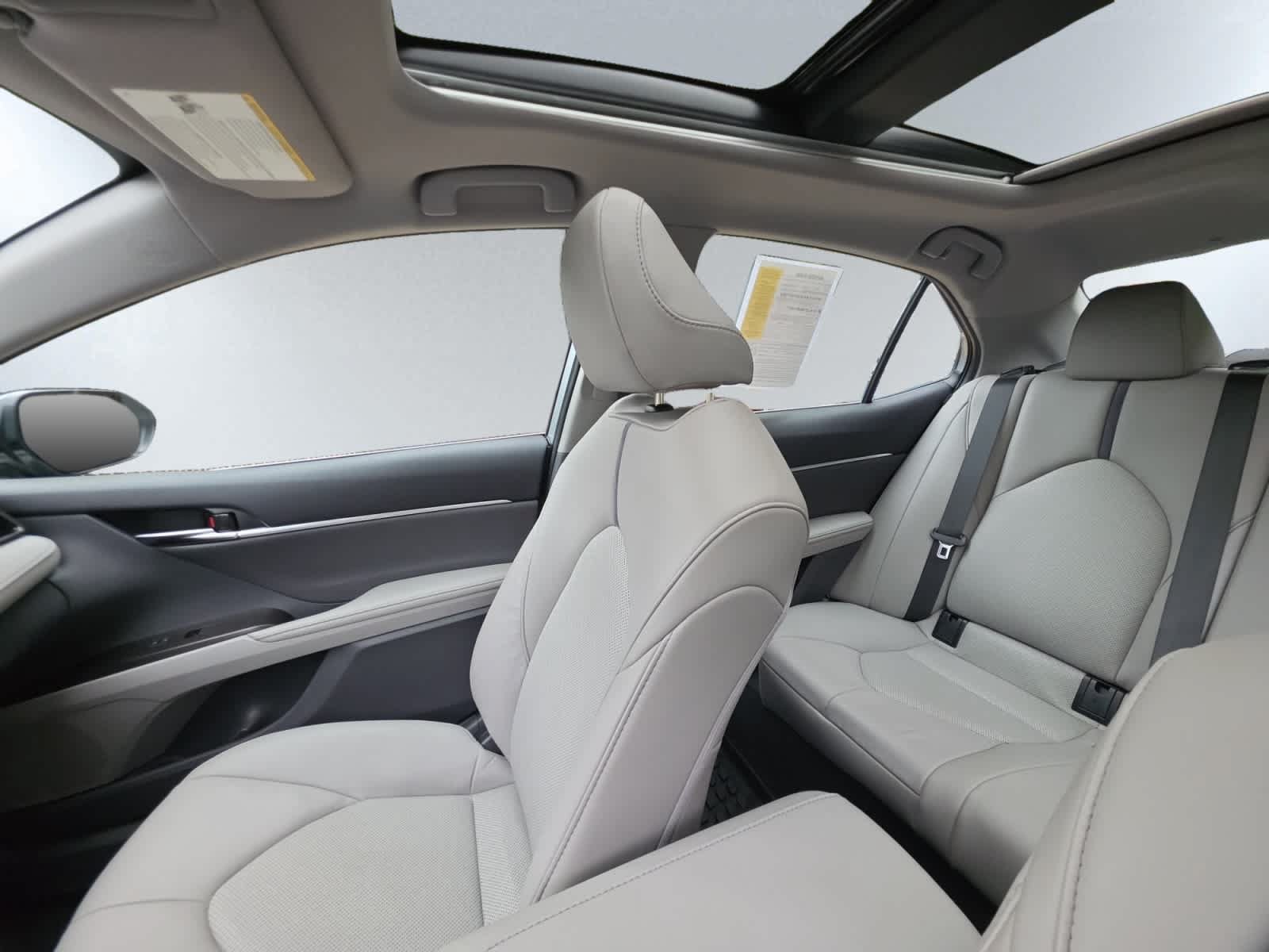 Used 2024 Toyota Camry XLE w/ Cold Weather Package AWD/4WD image 14