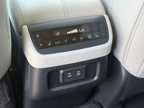 New 2026 Nissan Pathfinder SL FWD image 27