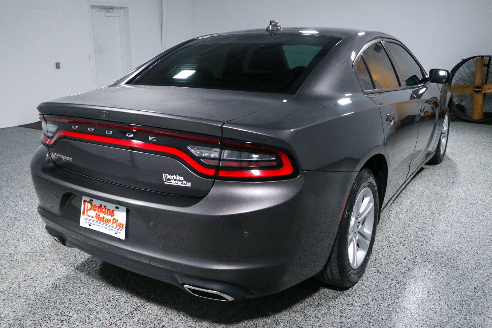 Used 2023 Dodge Charger SXT RWD image 7
