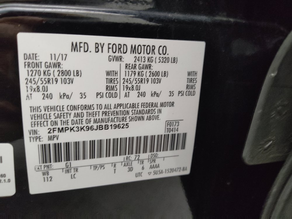 Used 2018 Ford Edge Titanium FWD image 33