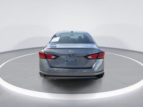 Used 2024 Nissan Altima 2.5 SV FWD image 7