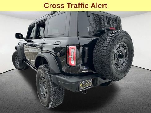 Used 2023 Ford Bronco Everglades image 10