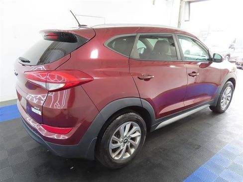 Used 2017 Hyundai Tucson SE w/ SE Popular Package 02 AWD/4WD image 11