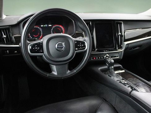 Used 2018 Volvo S90 T6 Momentum w/ Convenience Package AWD/4WD image 17