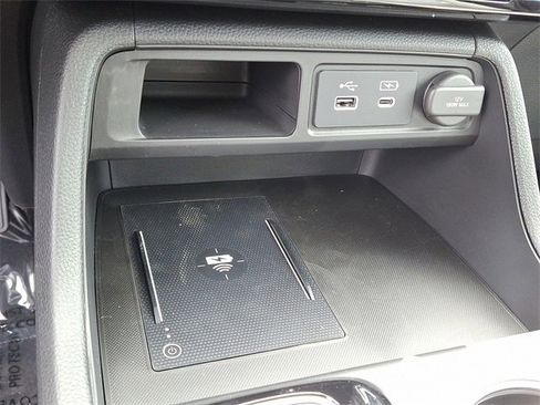 New 2025 Honda Pilot Touring image 19