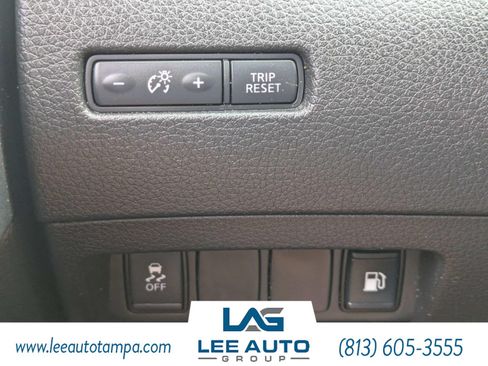 Used 2018 Nissan Rogue S FWD image 22