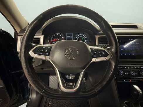 Used 2021 Volkswagen Atlas SE w/ Panoramic Sunroof Package FWD image 12