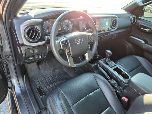 Used 2023 Toyota Tacoma TRD Pro AWD/4WD image 16