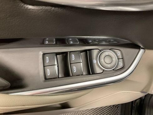 Used 2020 Cadillac XT4 Luxury AWD/4WD image 12