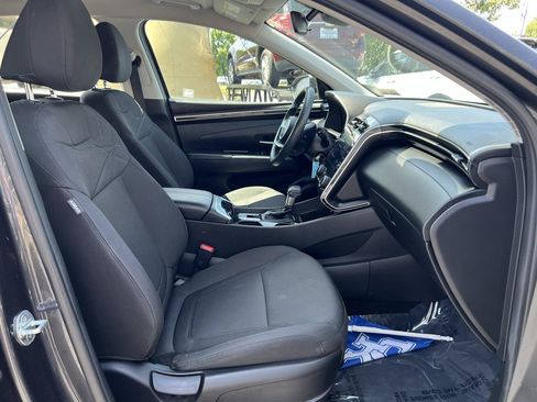 Used 2022 Hyundai Tucson SE AWD/4WD image 16