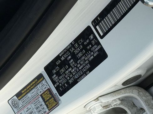 Used 2025 Kia K4 LXS image 30