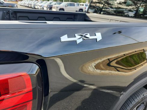 Certified 2023 GMC Sierra 1500 SLT w/ SLT Convenience Package image 5