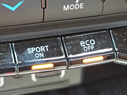 Used 2025 Dodge Durango R/T w/ Blacktop Package AWD/4WD image 18