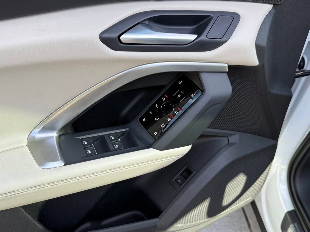 New 2026 Audi Q5 Premium AWD/4WD image 24
