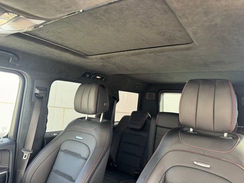 Used 2021 Mercedes-Benz G 63 AMG 4MATIC w/ G Manufaktur Interior Package image 9