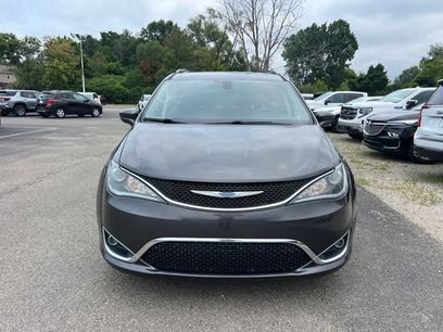 Used 2018 Chrysler Pacifica Touring-L Plus