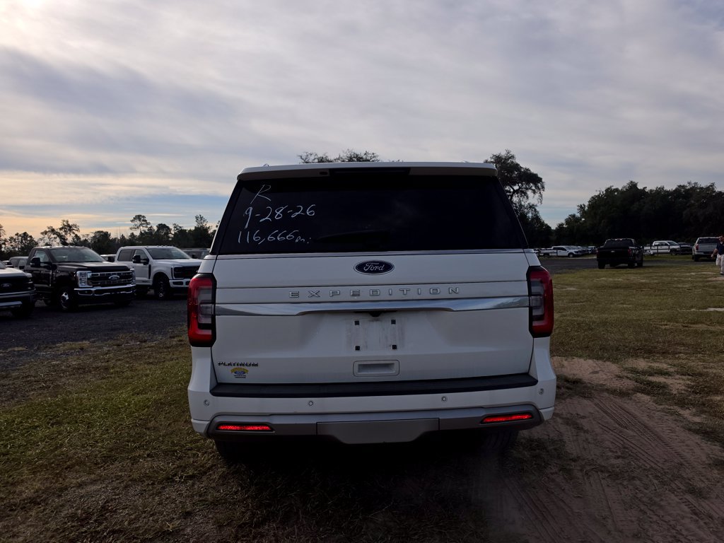 Used 2022 Ford Expedition Platinum AWD/4WD image 6