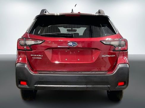 Used 2024 Subaru Outback Premium image 4